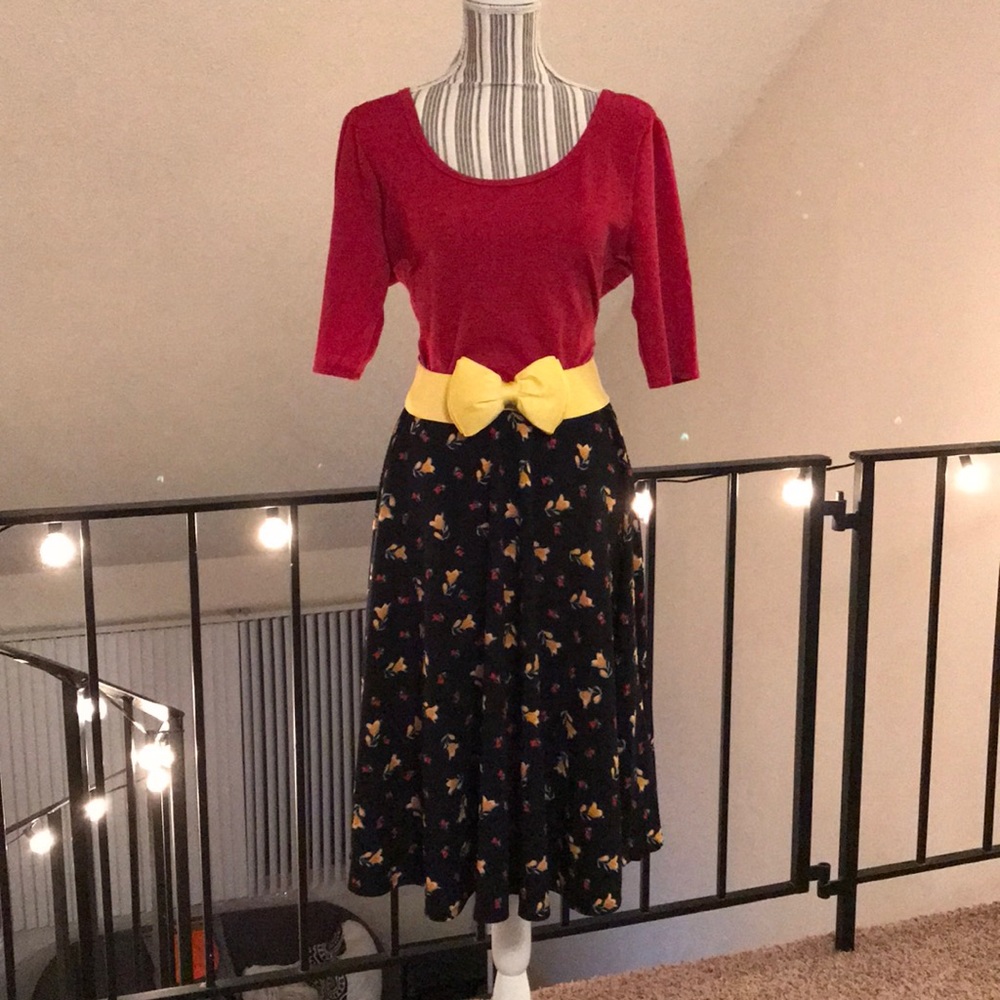 Nicole dress